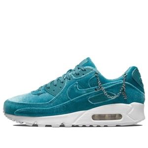 Nike Air Max 90 Lucky Charms Size 9.5 US